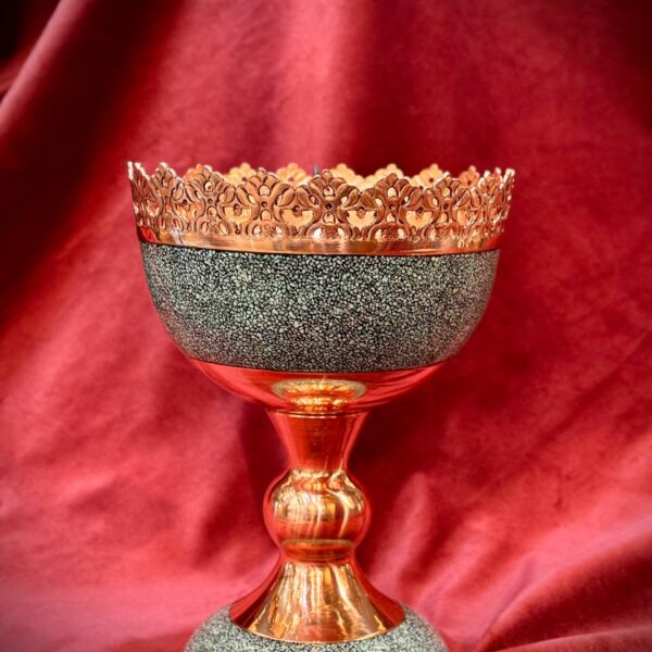 آجیل خوری لب دالبر فیروزه کوبی